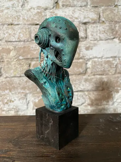 Neural Ruin
